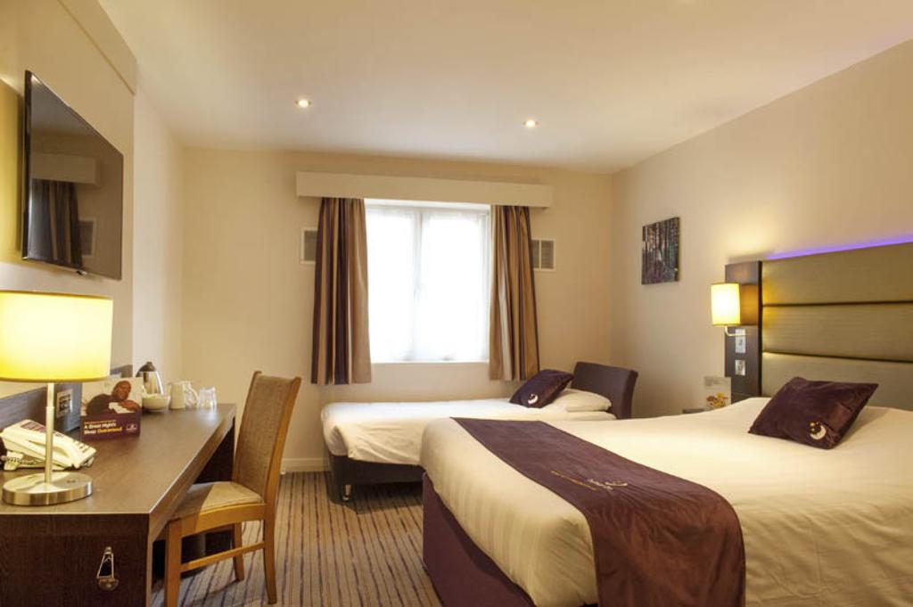Premier Inn Edinburgh A1 - Newcraighall Екстериор снимка
