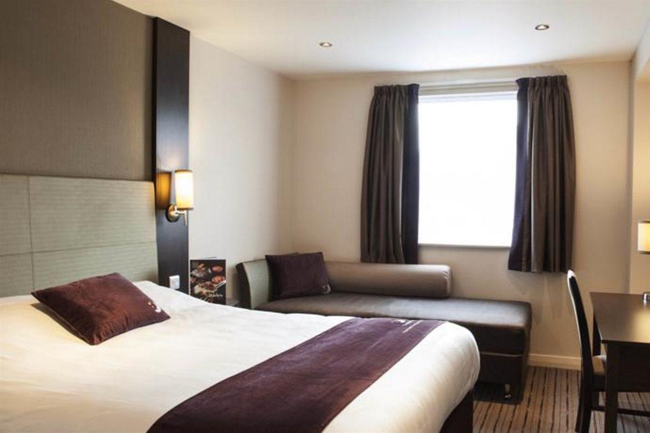 Premier Inn Edinburgh A1 - Newcraighall Екстериор снимка