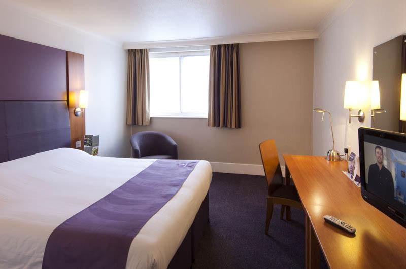 Premier Inn Edinburgh A1 - Newcraighall Екстериор снимка